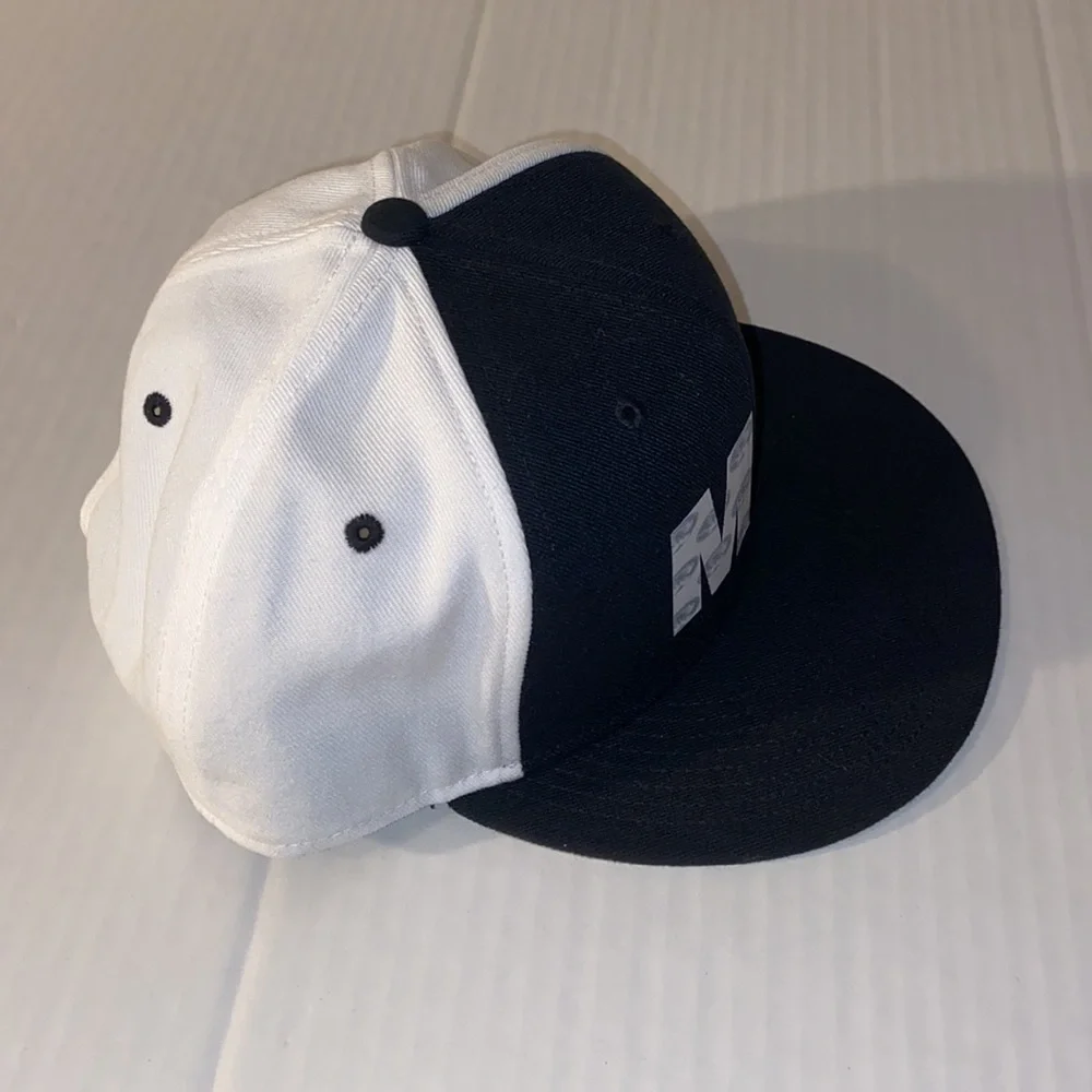 Nike MU Missouri University Tigers Snap Back Black And White Hat